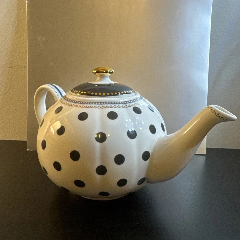 Grace's Fine China Teaware Scallop Navy Teapot &‎ Lid Fine China Dinnerware